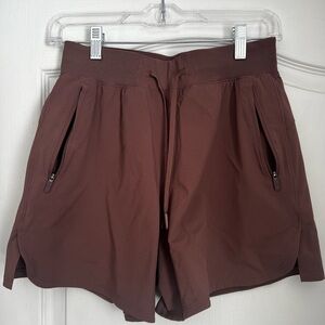 Lululemon liscense to train shorts